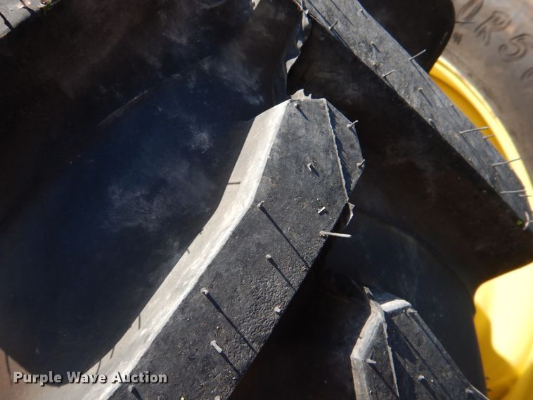 image for item KP9235 2013 John Deere 7200R  MFWD tractor