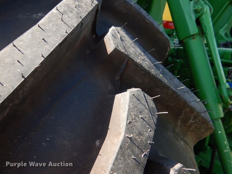 image for item KP9235 2013 John Deere 7200R  MFWD tractor