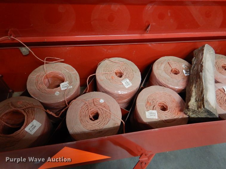 image for item KP9248 2010 New Holland BC5070  small square baler