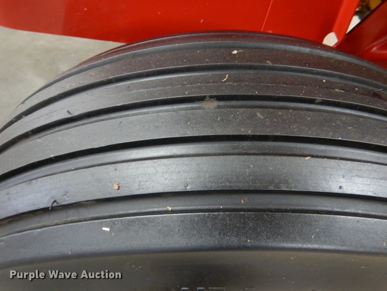 image for item KP9248 2010 New Holland BC5070  small square baler