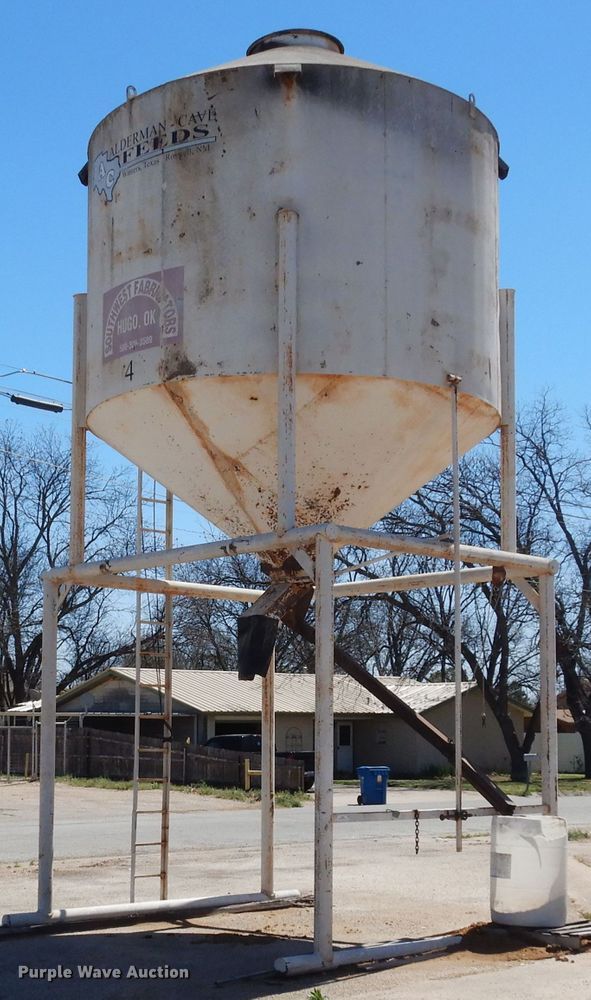 image for item KV9996 Grain bin