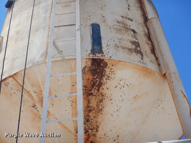 image for item KV9996 Grain bin