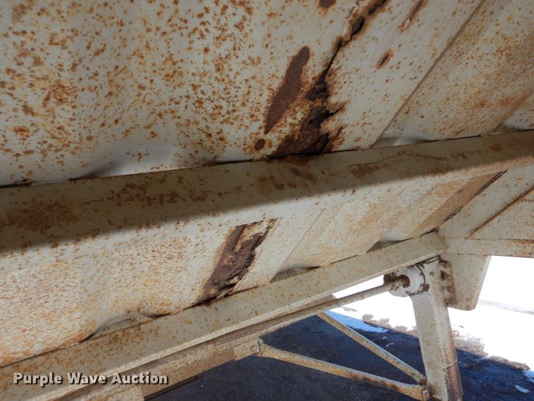 image for item LJ9815 1997 CPS TSH36  grain trailer