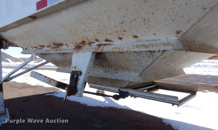 image for item LJ9815 1997 CPS TSH36  grain trailer