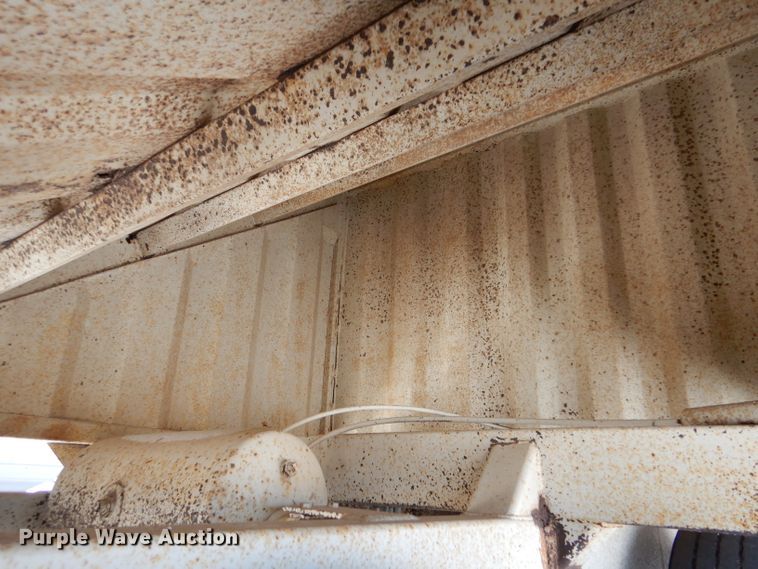 image for item LJ9815 1997 CPS TSH36  grain trailer