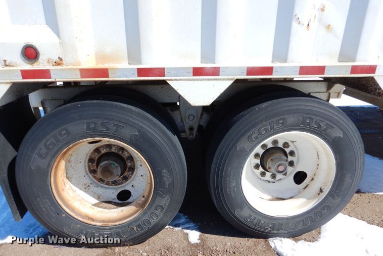 image for item LJ9815 1997 CPS TSH36  grain trailer