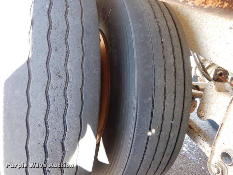 image for item LJ9815 1997 CPS TSH36  grain trailer