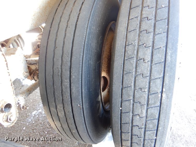 image for item LJ9815 1997 CPS TSH36  grain trailer