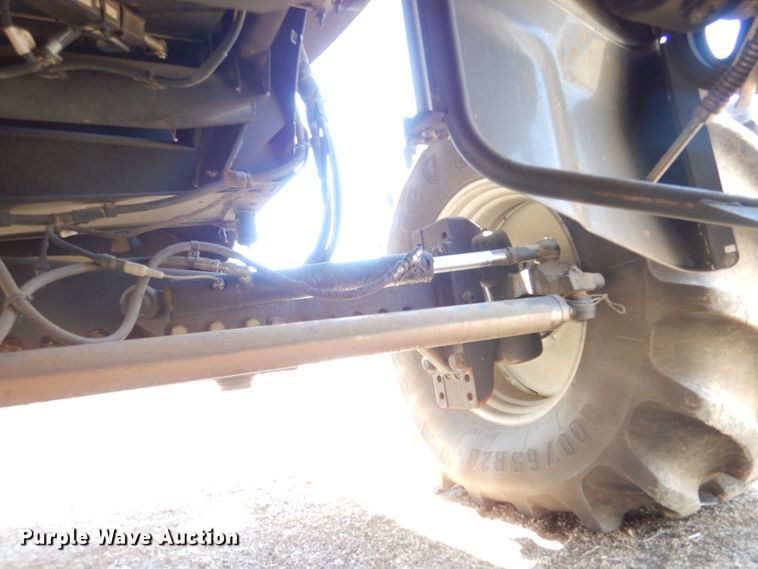 image for item LJ9854 2015 New Holland CR7.90  combine