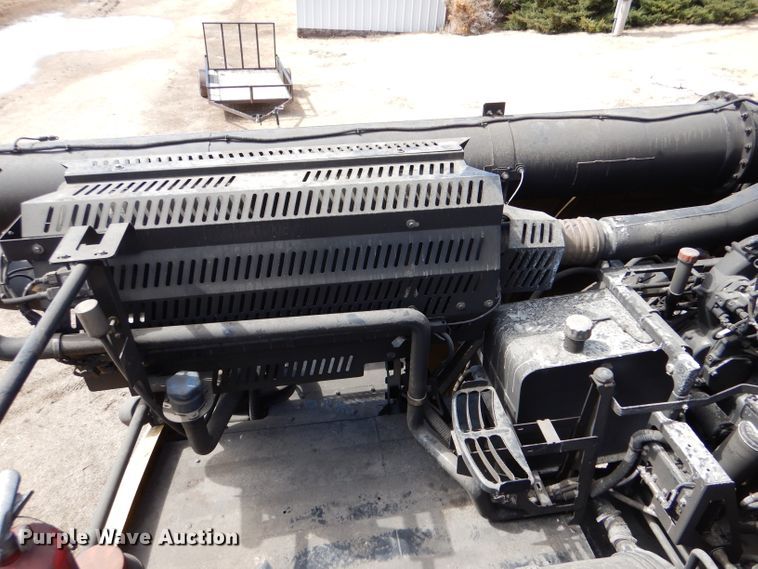 image for item LJ9854 2015 New Holland CR7.90  combine