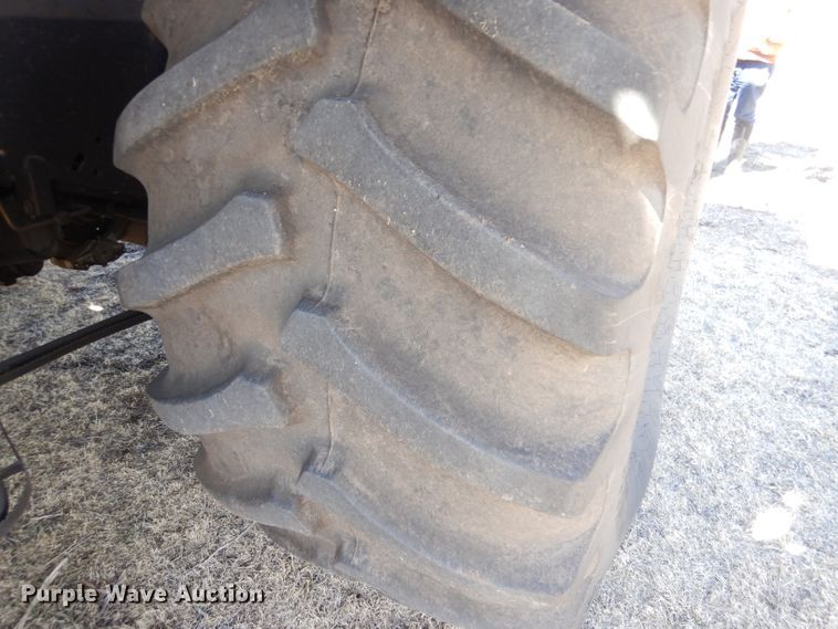 image for item LJ9854 2015 New Holland CR7.90  combine