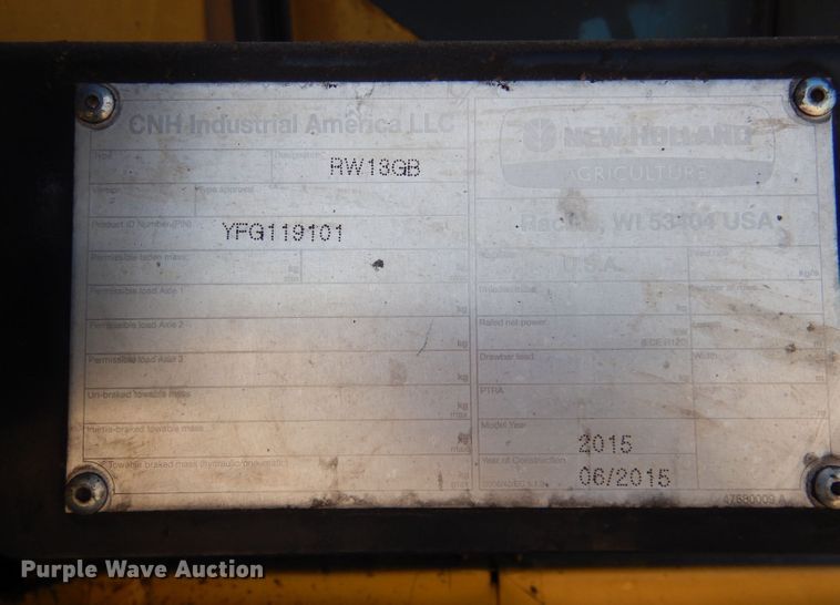 image for item LJ9854 2015 New Holland CR7.90  combine