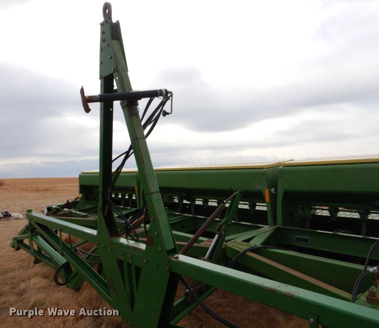 image for item LJ9861 John Deere 9400  hoe grain drill