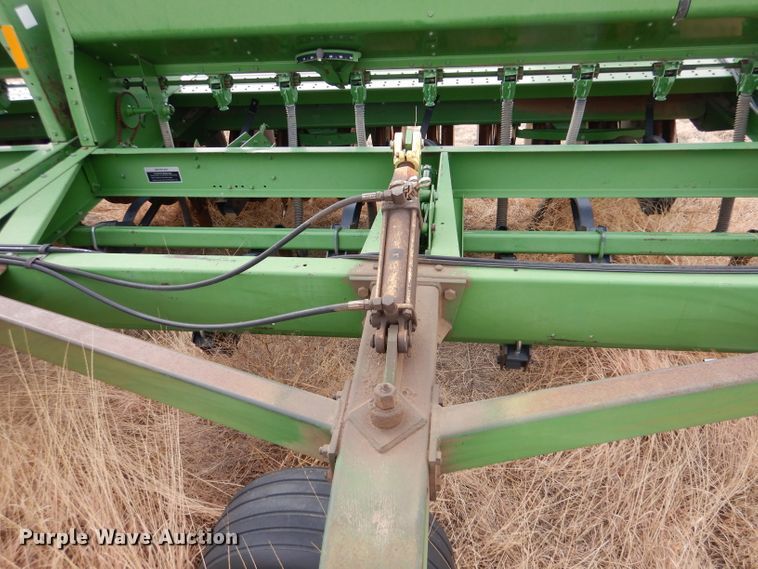 image for item LJ9861 John Deere 9400  hoe grain drill