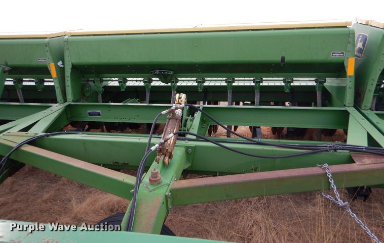 image for item LJ9861 John Deere 9400  hoe grain drill