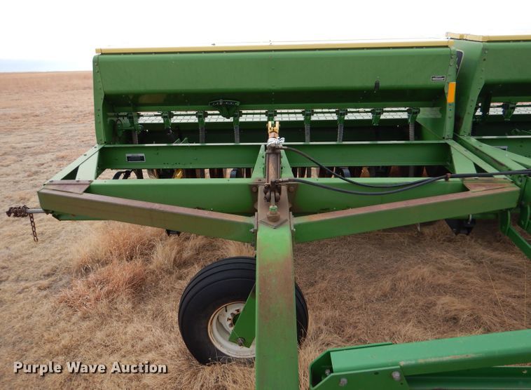 image for item LJ9861 John Deere 9400  hoe grain drill