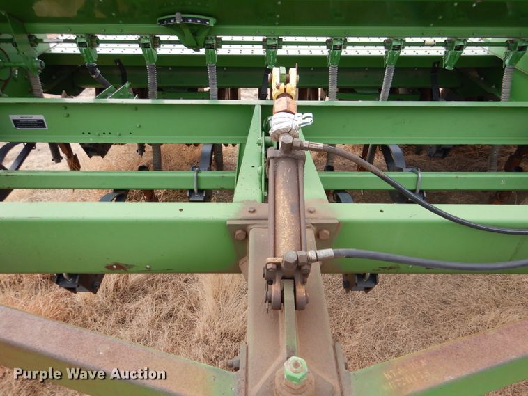 image for item LJ9861 John Deere 9400  hoe grain drill