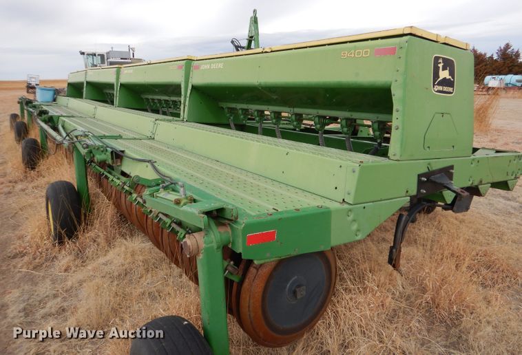 image for item LJ9861 John Deere 9400  hoe grain drill