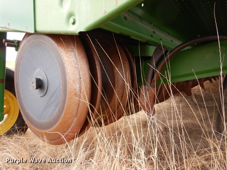 image for item LJ9861 John Deere 9400  hoe grain drill