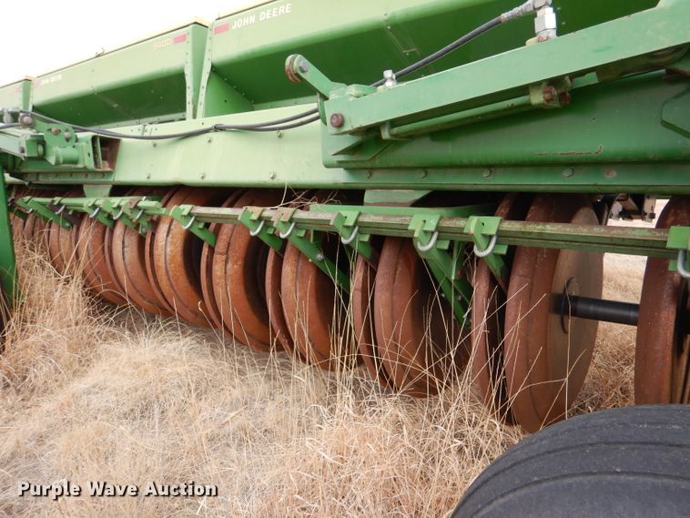 image for item LJ9861 John Deere 9400  hoe grain drill