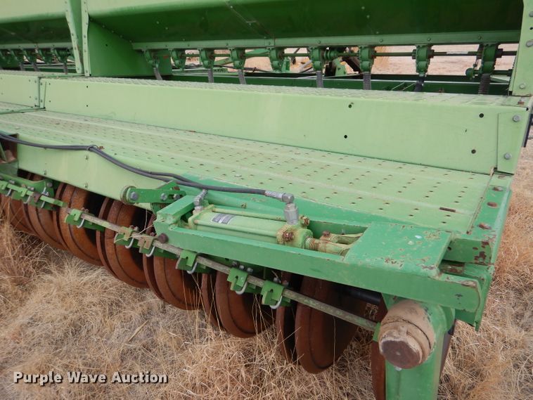 image for item LJ9861 John Deere 9400  hoe grain drill