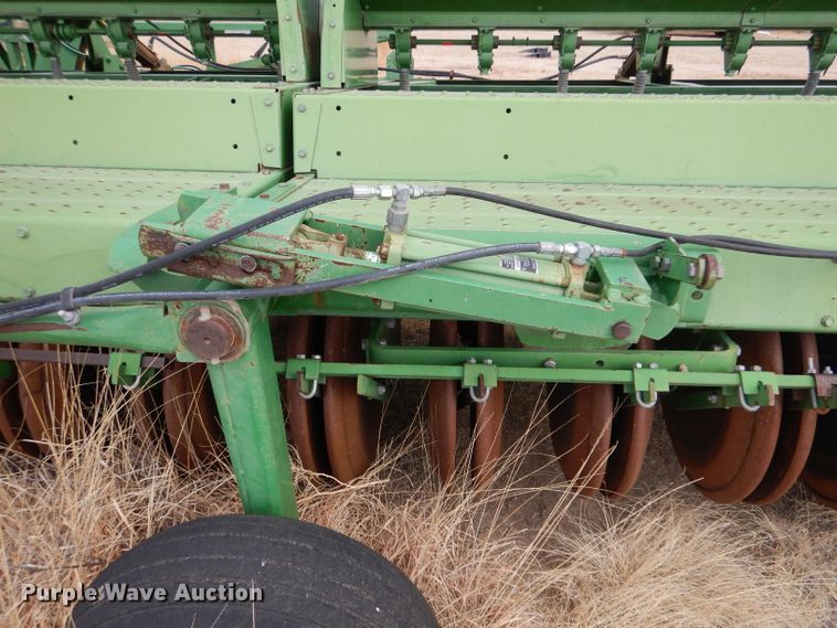 image for item LJ9861 John Deere 9400  hoe grain drill