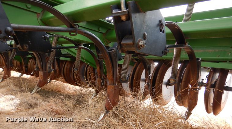 image for item LJ9861 John Deere 9400  hoe grain drill