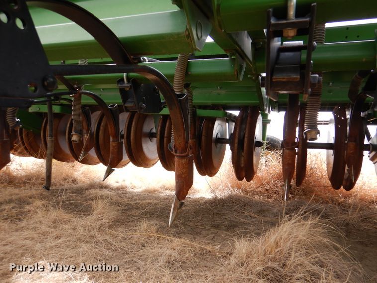 image for item LJ9861 John Deere 9400  hoe grain drill