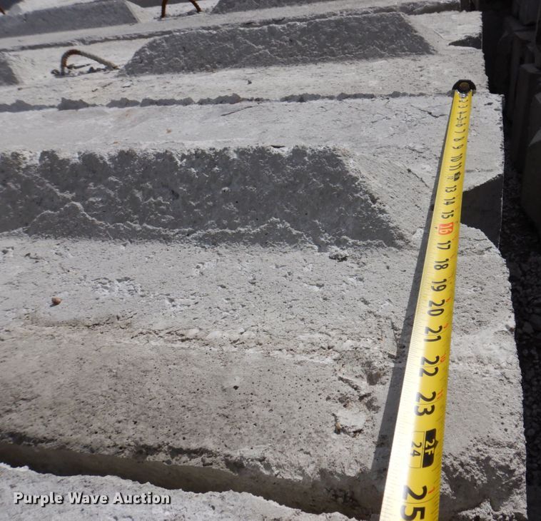 image for item MU9535 (50) concrete blocks