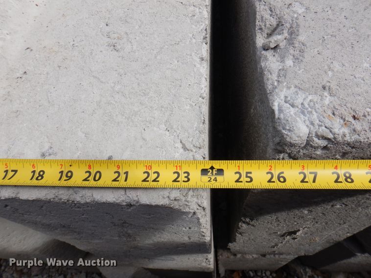 image for item MU9535 (50) concrete blocks