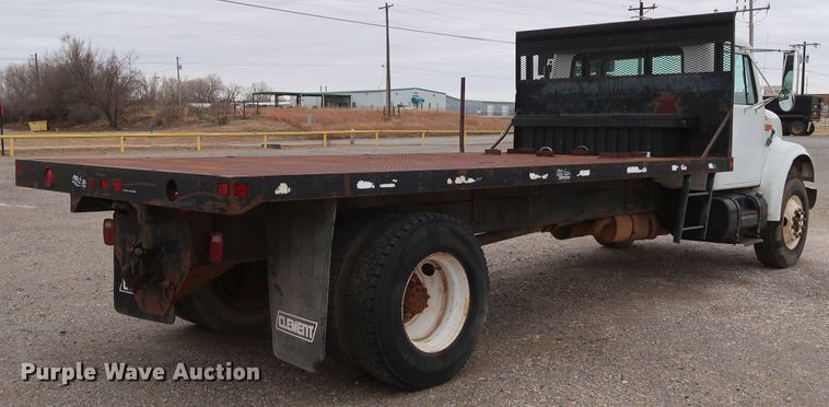 image for item DK3592 1996 International 4900  flatbed truck
