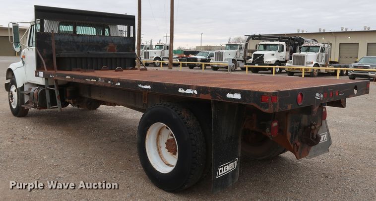 image for item DK3592 1996 International 4900  flatbed truck