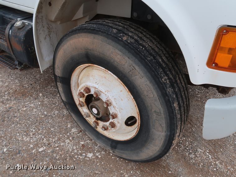 image for item DK3592 1996 International 4900  flatbed truck