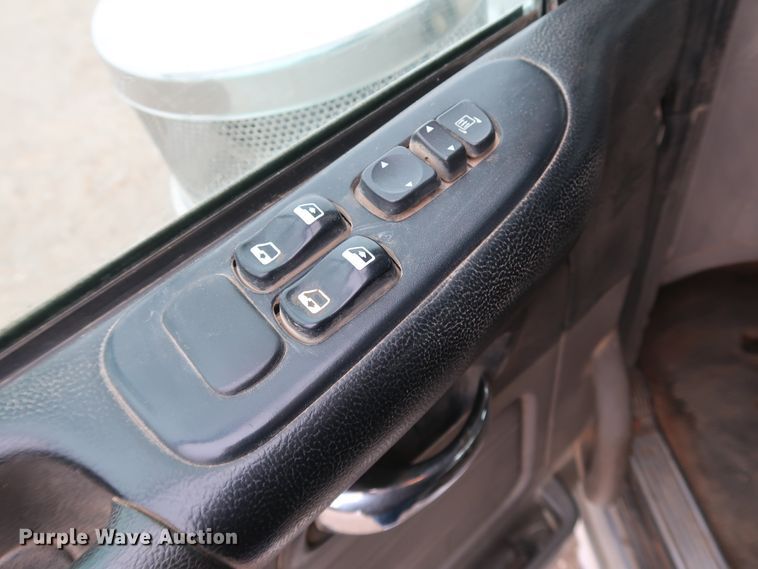 image for item DK3593 2011 Peterbilt 388  semi truck