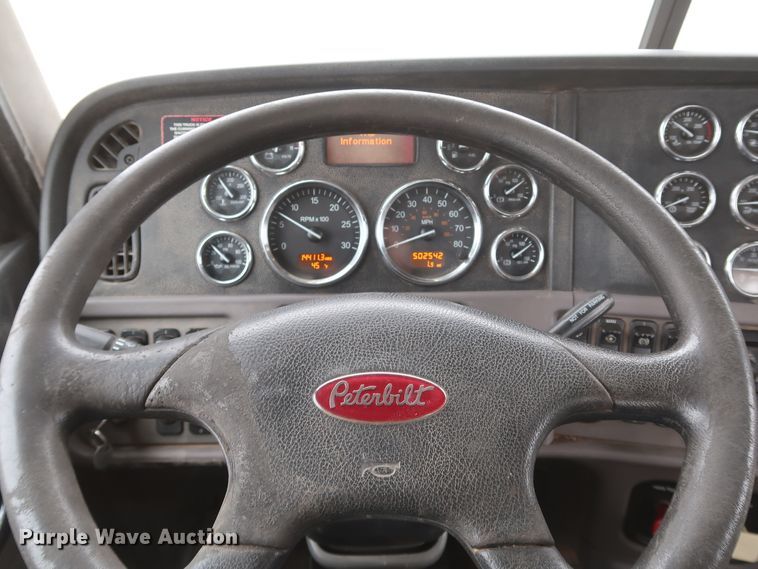 image for item DK3593 2011 Peterbilt 388  semi truck