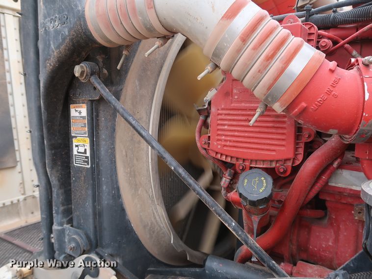 image for item DK3593 2011 Peterbilt 388  semi truck