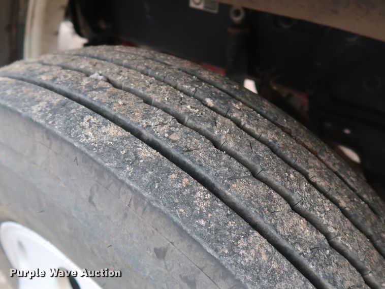 image for item DK3593 2011 Peterbilt 388  semi truck