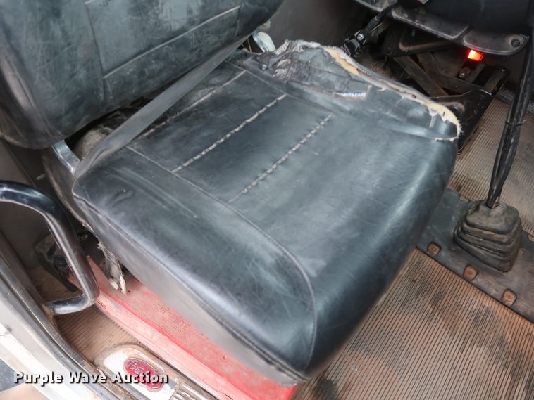 image for item DK3594 2013 Peterbilt 388  semi truck