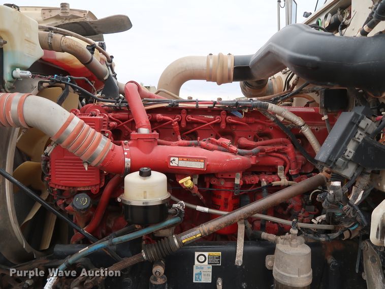 image for item DK3594 2013 Peterbilt 388  semi truck