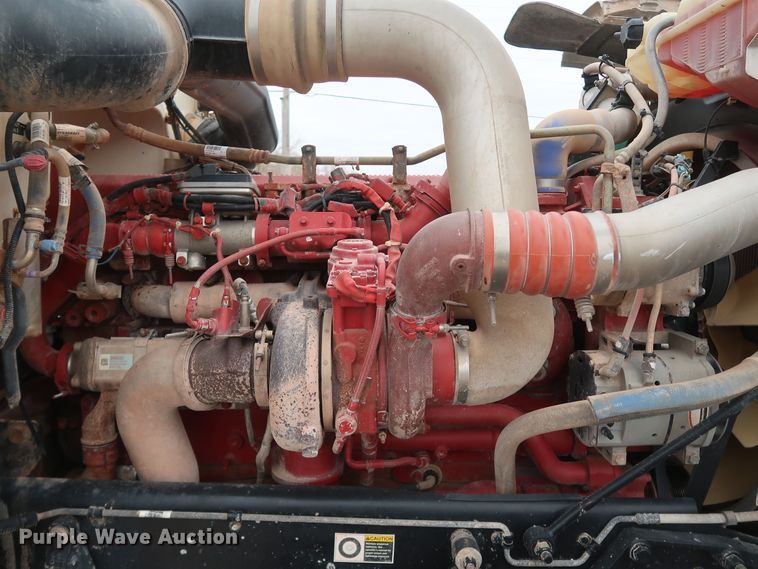 image for item DK3594 2013 Peterbilt 388  semi truck