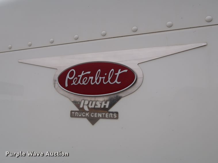 image for item DK3594 2013 Peterbilt 388  semi truck