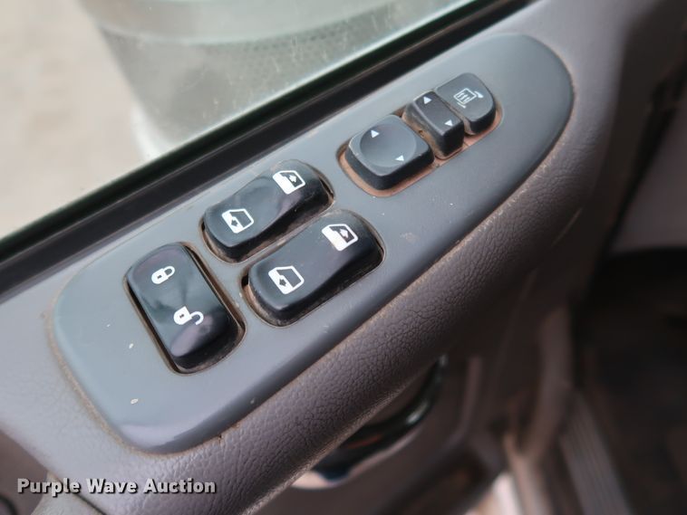 image for item DK3595 2009 Peterbilt 388  semi truck