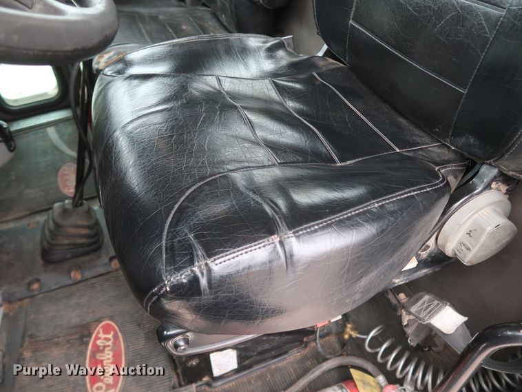 image for item DK3595 2009 Peterbilt 388  semi truck