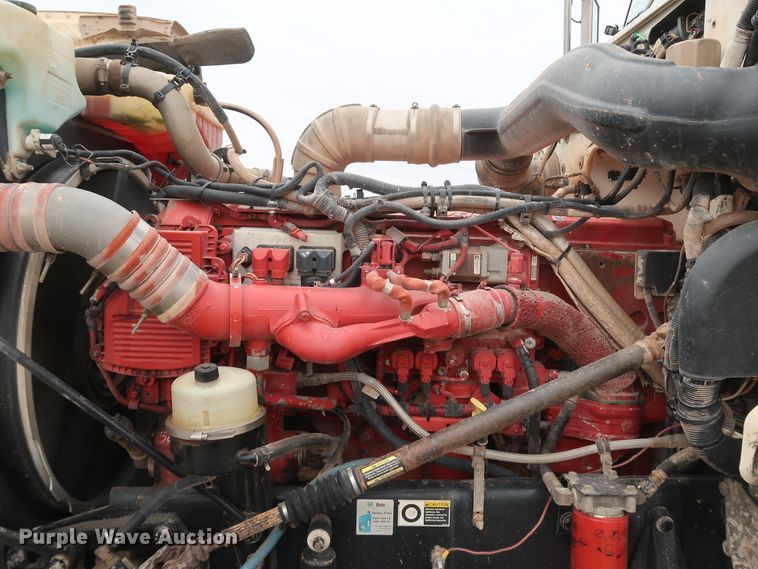 image for item DK3595 2009 Peterbilt 388  semi truck