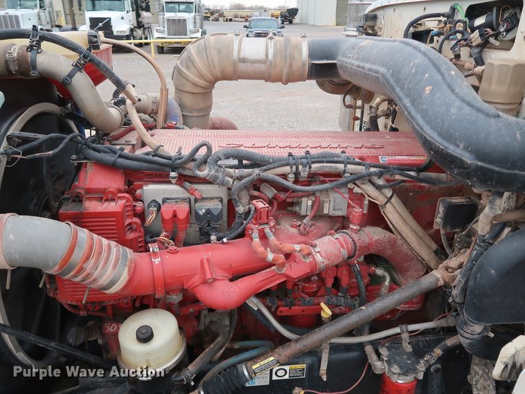 image for item DK3595 2009 Peterbilt 388  semi truck