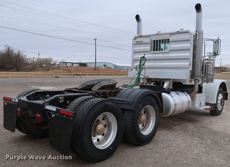 image for item DK3596 2009 Peterbilt 388  semi truck