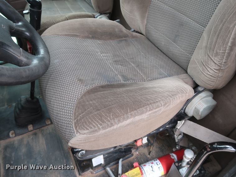 image for item DK3596 2009 Peterbilt 388  semi truck