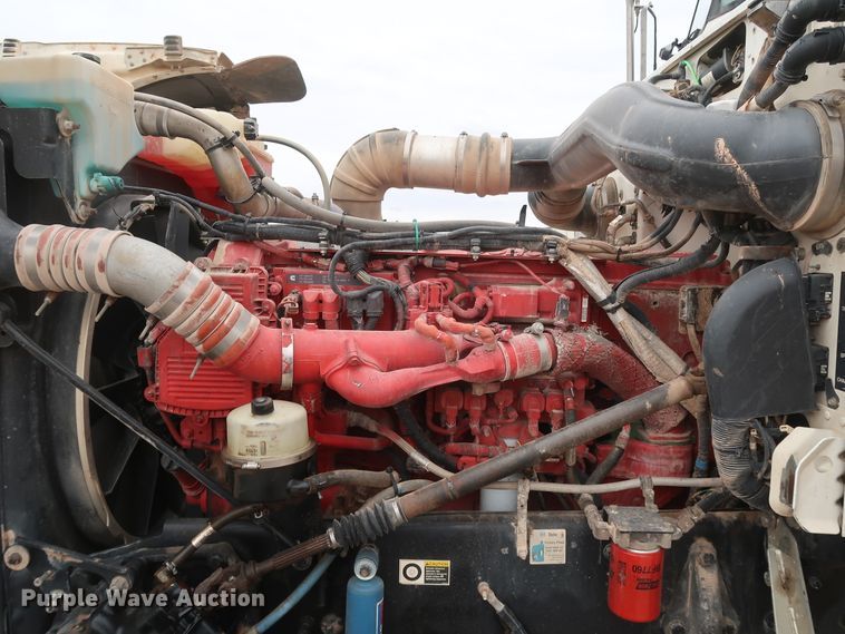 image for item DK3596 2009 Peterbilt 388  semi truck