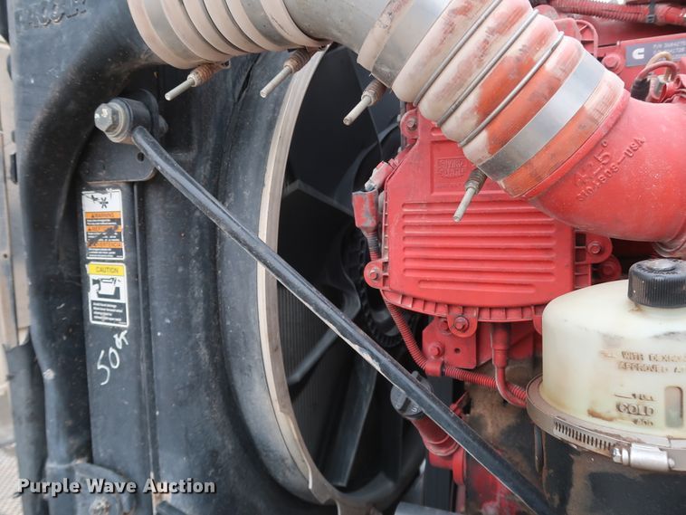 image for item DK3596 2009 Peterbilt 388  semi truck