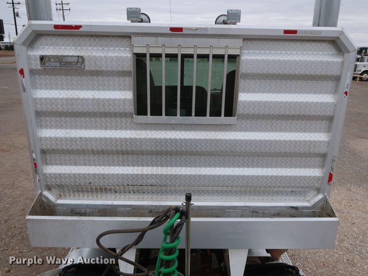 image for item DK3596 2009 Peterbilt 388  semi truck